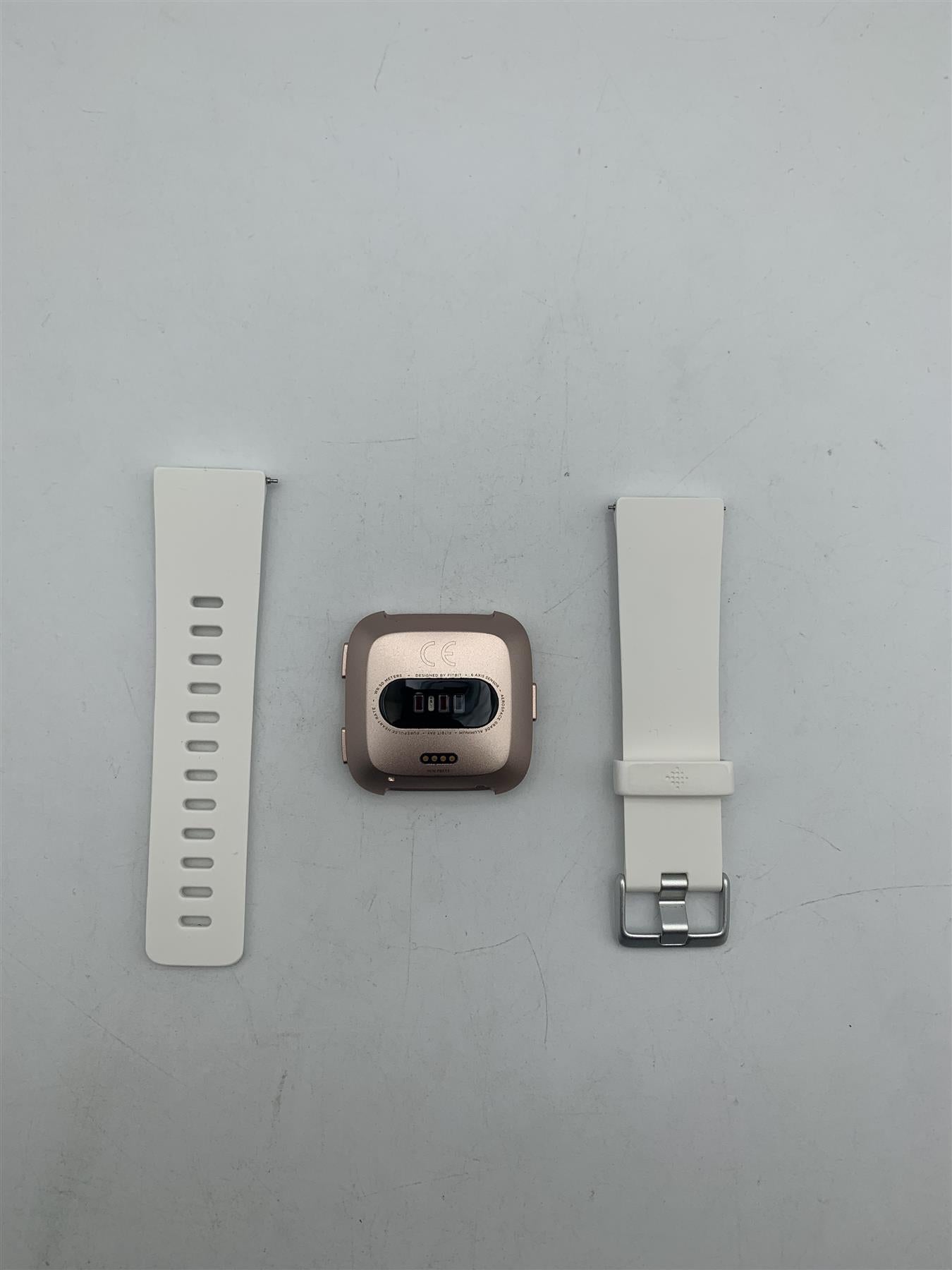 Fitbit Versa 40mm Rose Pink White Strap Fitness Tracker GPS Smartwatch FB505