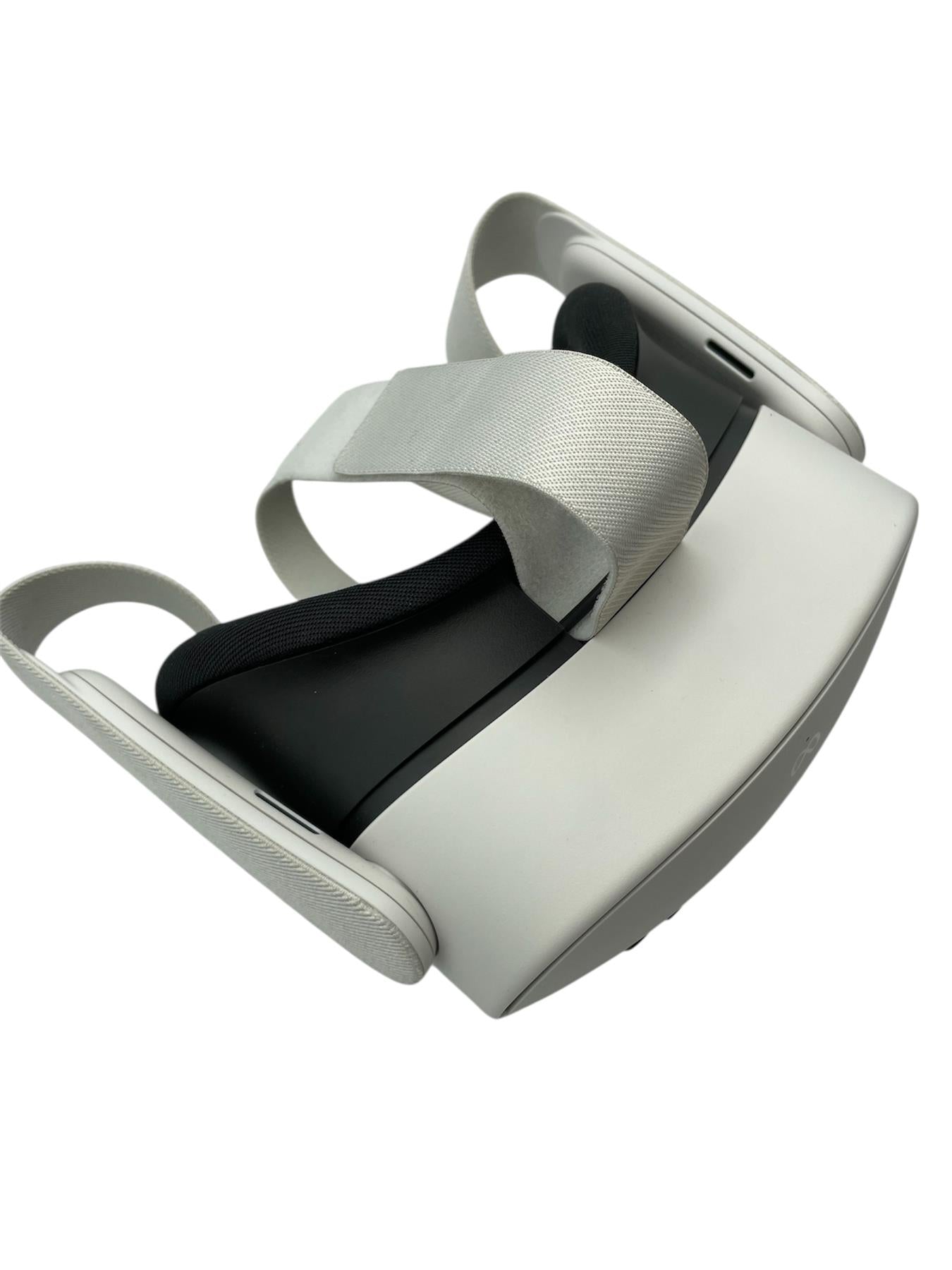 Meta Quest 3S White VR Headset With Controllers 128GB